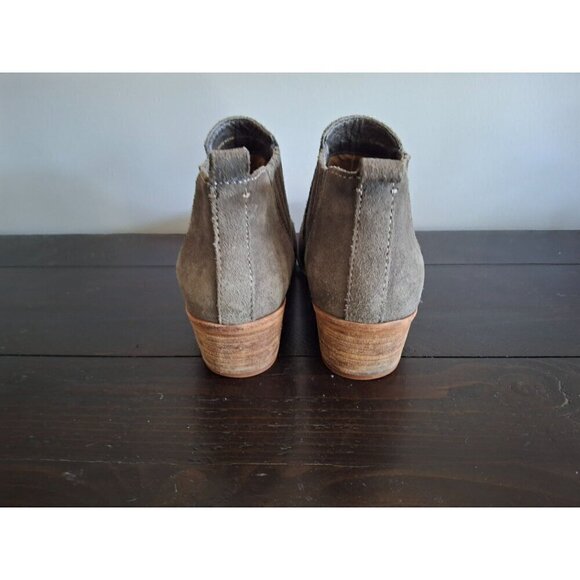 Dolce Vita Kadie Gray Suede Chelsea Ankle Bootoe/Pre-owned, Sz. 8 - Picture 6 of 9
